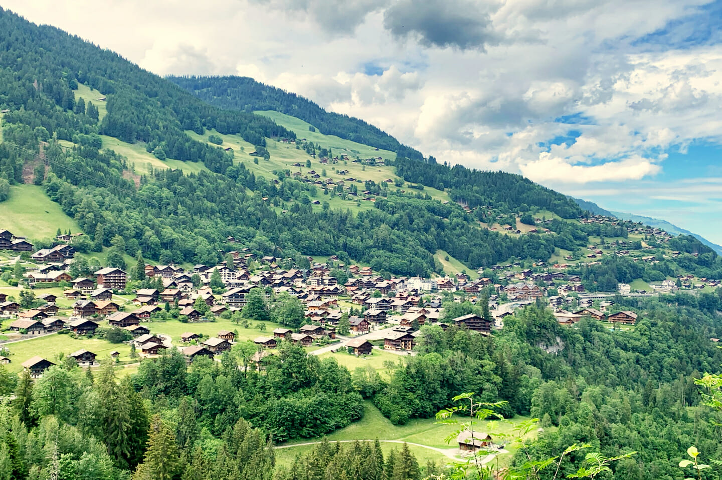 Champéry_Le Petit Baroudeur Backpacker